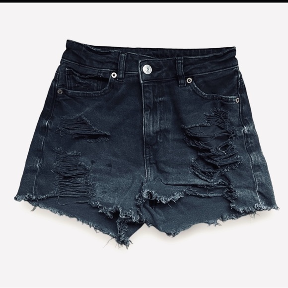 Ripped Black Jean shorts with distraction details. American Eagle size 00 - Picture 1 of 11